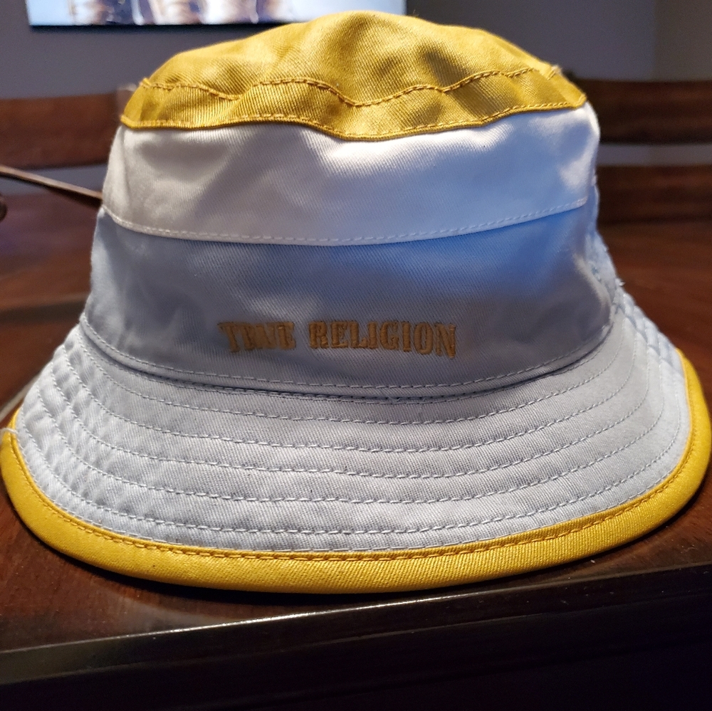 True religion hat